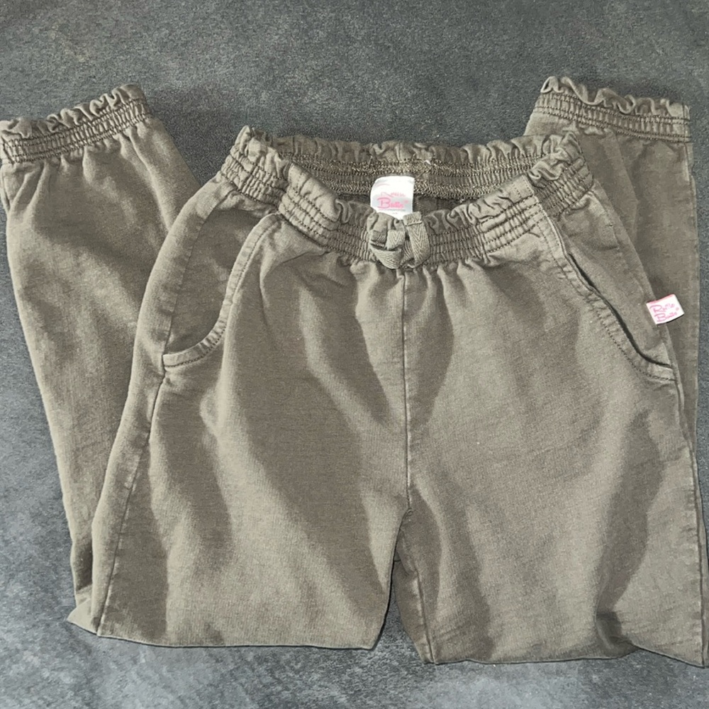 Ruffle butts size 7 olive pants